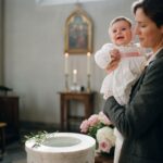 kompozycja kwiatowa na chrzciny  